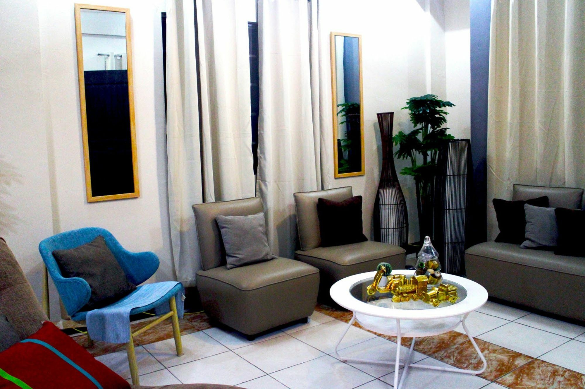 Tagaytay Modern Guesthouse - City Center Tagaytay City Exteriör bild